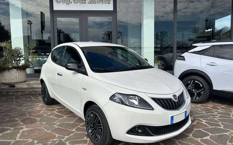 LANCIA Ypsilon 1.0 FireFly 5 porte S&S Hybrid Gold - Cog Car Motor